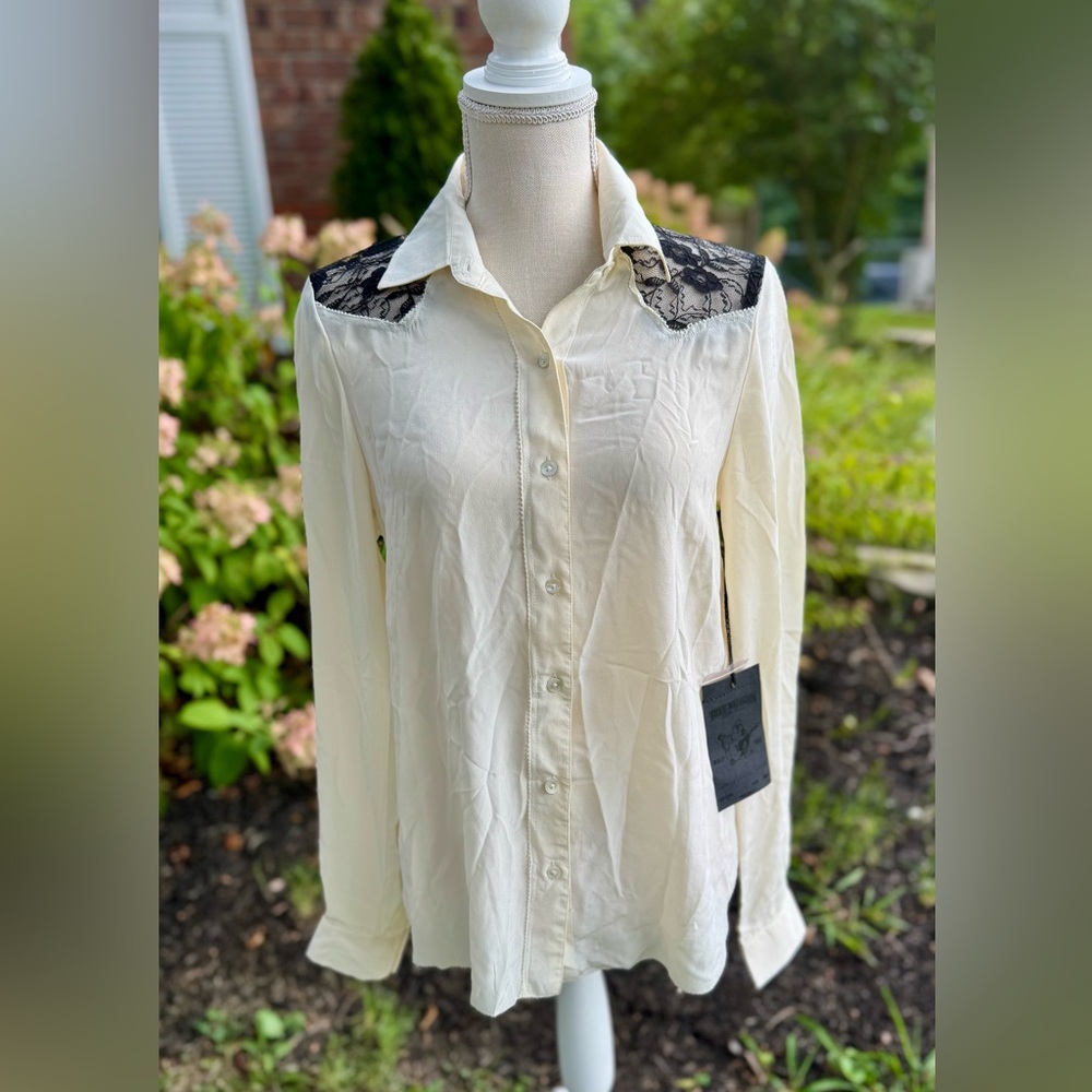 True Religion Women’s Long Sleeve Button Up Black Lace Cream Blouse Size Small